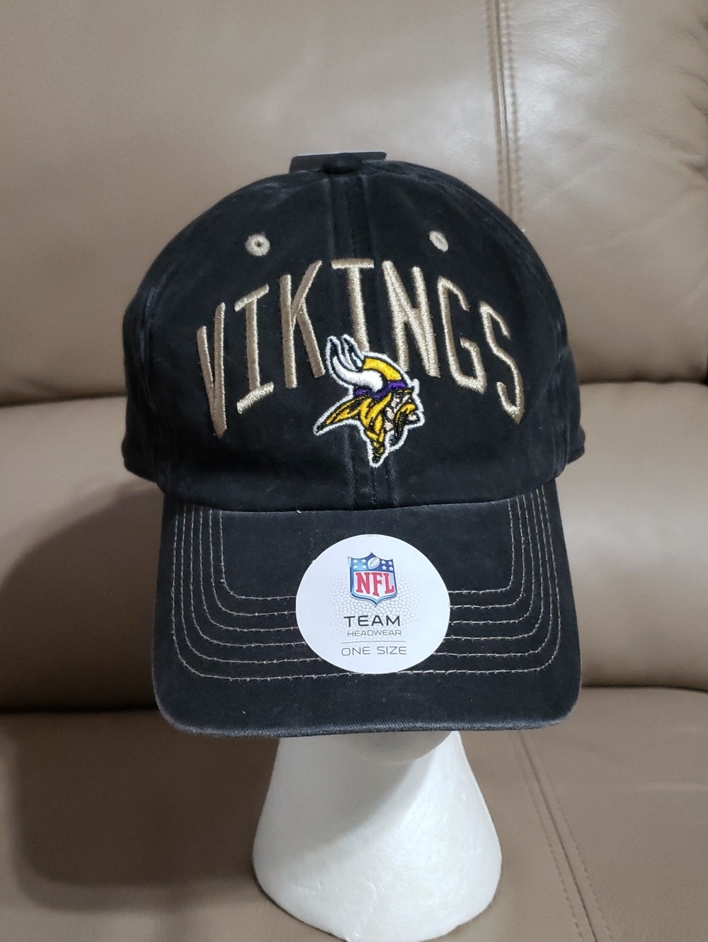 NFL Team Apparel Minnesota Vikings Adjustable Strapback Hat